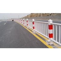 【公路安全護(hù)欄 道路防護(hù)柵欄 交通安全設(shè)施護(hù)欄 路邊隔離護(hù)欄圖片】公路安全護(hù)欄 道路防護(hù)柵欄 交通安全設(shè)施護(hù)欄 路邊隔離護(hù)欄